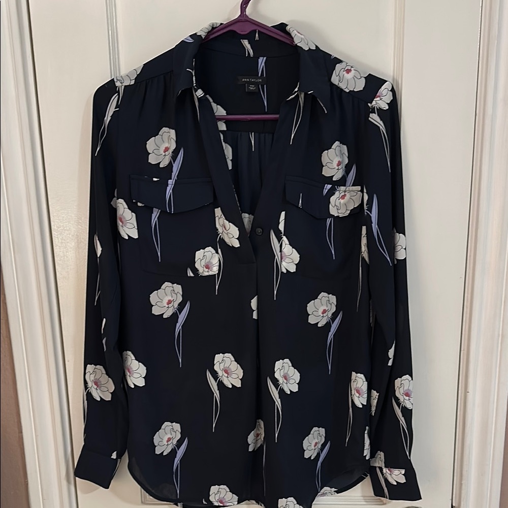 Ann Taylor Blue Long Sleeve Buttoned Blouse